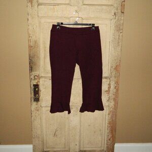 Lena Gabrielle Ruffle Hem Capri Pants Size 16 (RR-41)